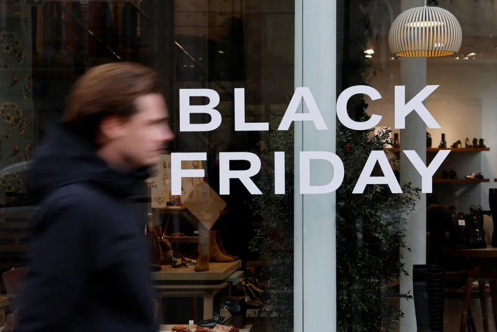 Anatel e Receita flagram 4,2 mil itens irregulares na Black Friday dos marketplaces