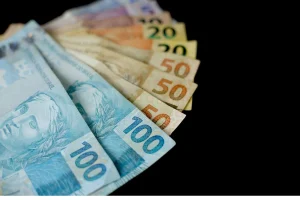 FIIs que pagam dividendos hoje: CACR11, GGRC11 e PATL11 oferecem yields de até 1,74%