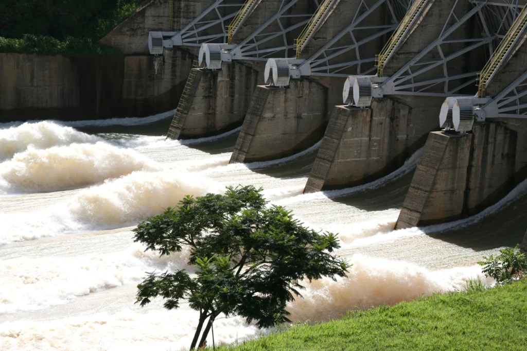 Justiça de Minas suspende venda de 4 usinas da Cemig (CMIG4) Justiça de Minas suspende venda de 4 usinas da Cemig (CMIG4)