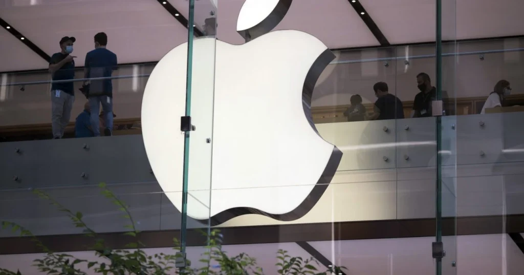 Saídas de executivos na Apple indicam desafios da empresa para manter a liderança do iPhone Saídas de executivos na Apple indicam desafios da empresa para manter a liderança do iPhone