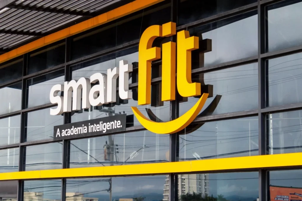 Smartfit consolida posição como maior rede de academias do Brasil após aquisição da Evolve Smartfit consolida posição como maior rede de academias do Brasil após aquisição da Evolve