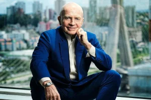 Ouro perde atratividade após alta forte alerta Mark Mobius agora