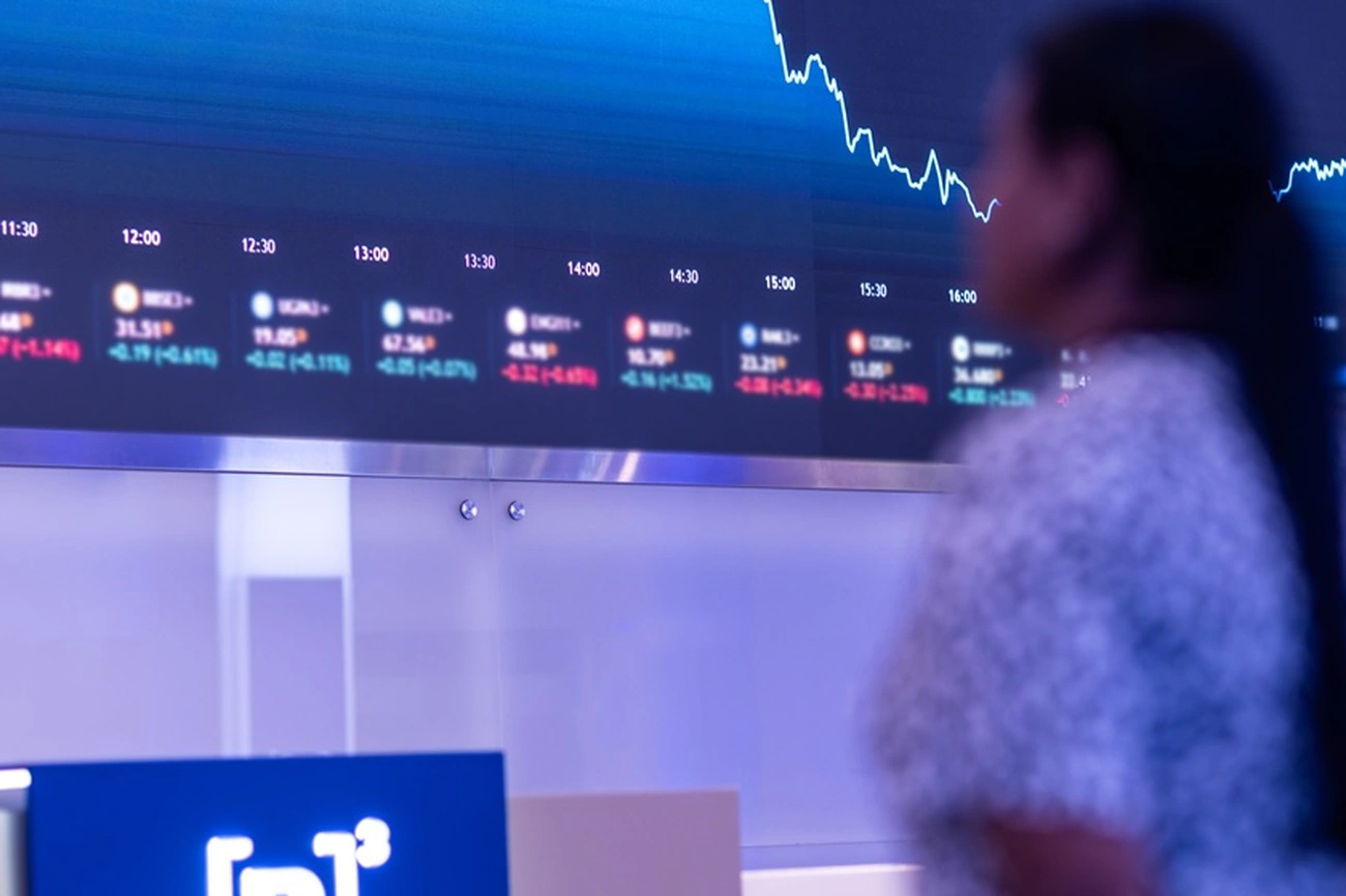 Ibovespa registra sua maior queda em fevereiro de 2023 com R$ 14 bilhões em saída liquidada