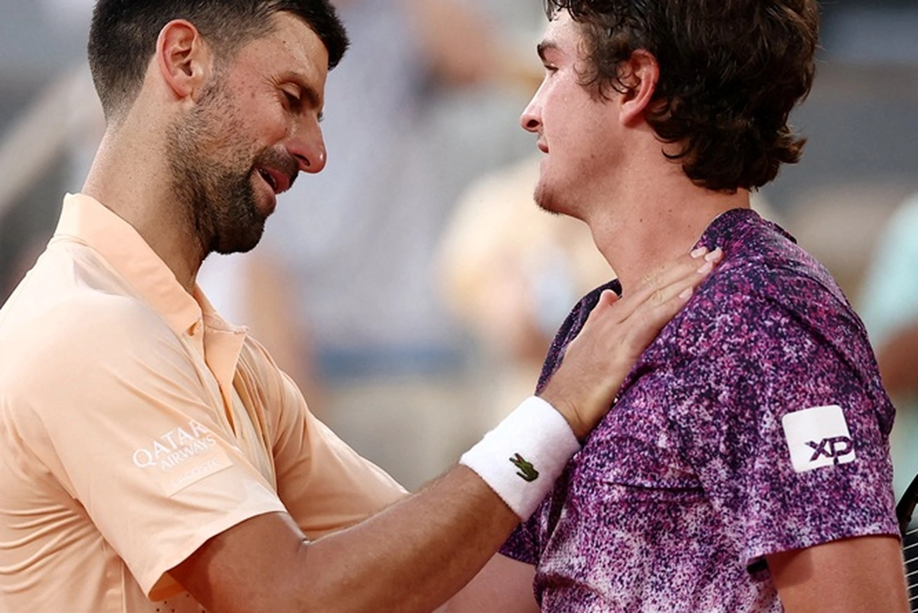 Djokovic cai derrotado por João Fonseca em Roland Garros
