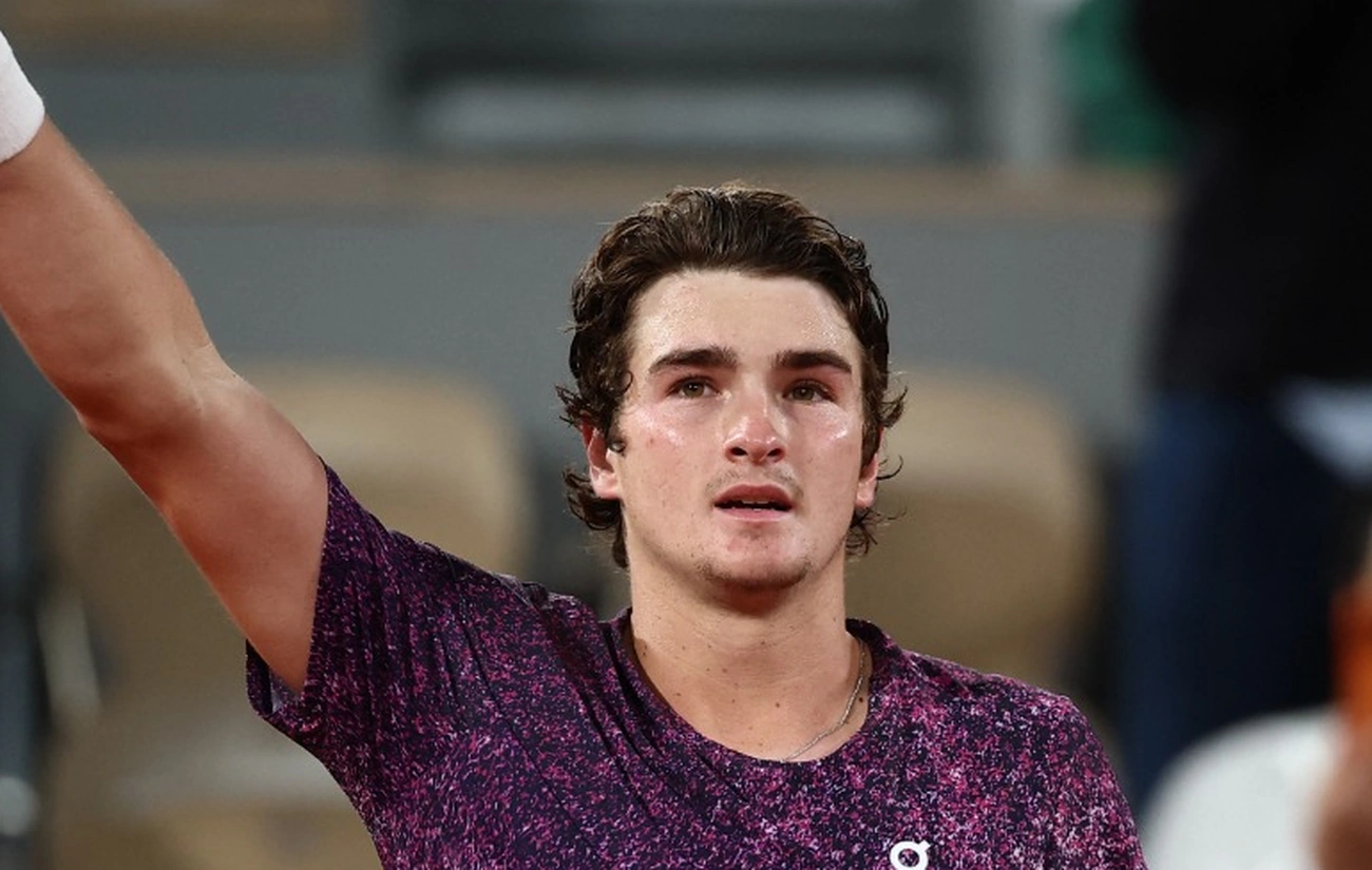 João Fonseca supera Ruud e Brasil volta às quartas de Roland Garros hoje