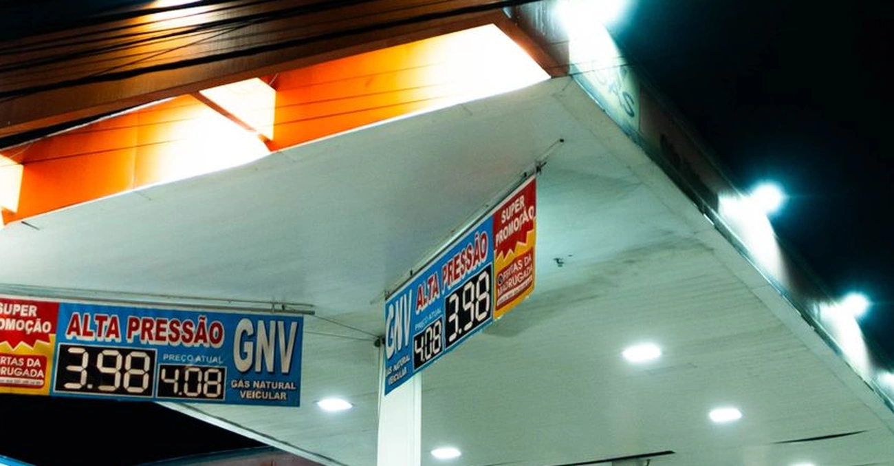 Petrobras reajusta gasolina agora em R$ 0,04 por litro