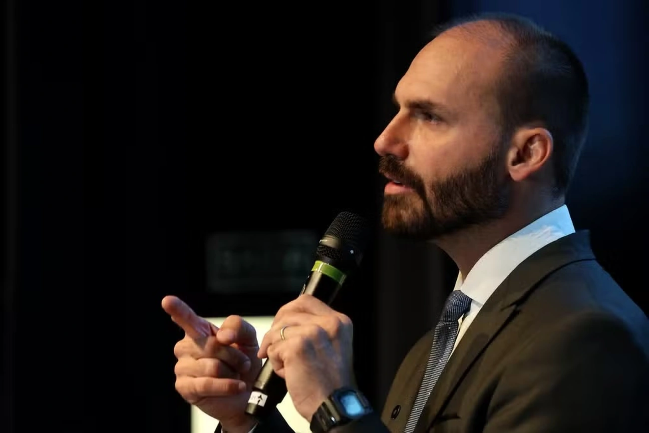 STF investiga Eduardo Bolsonaro por possível recebimento de dinheiro de Vorcaro agora