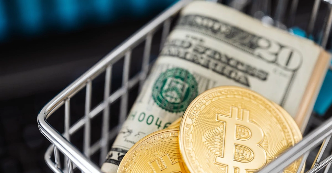 Venda de US$ 1,3 bi em ETF de Bitcoin da BlackRock derruba preço agora